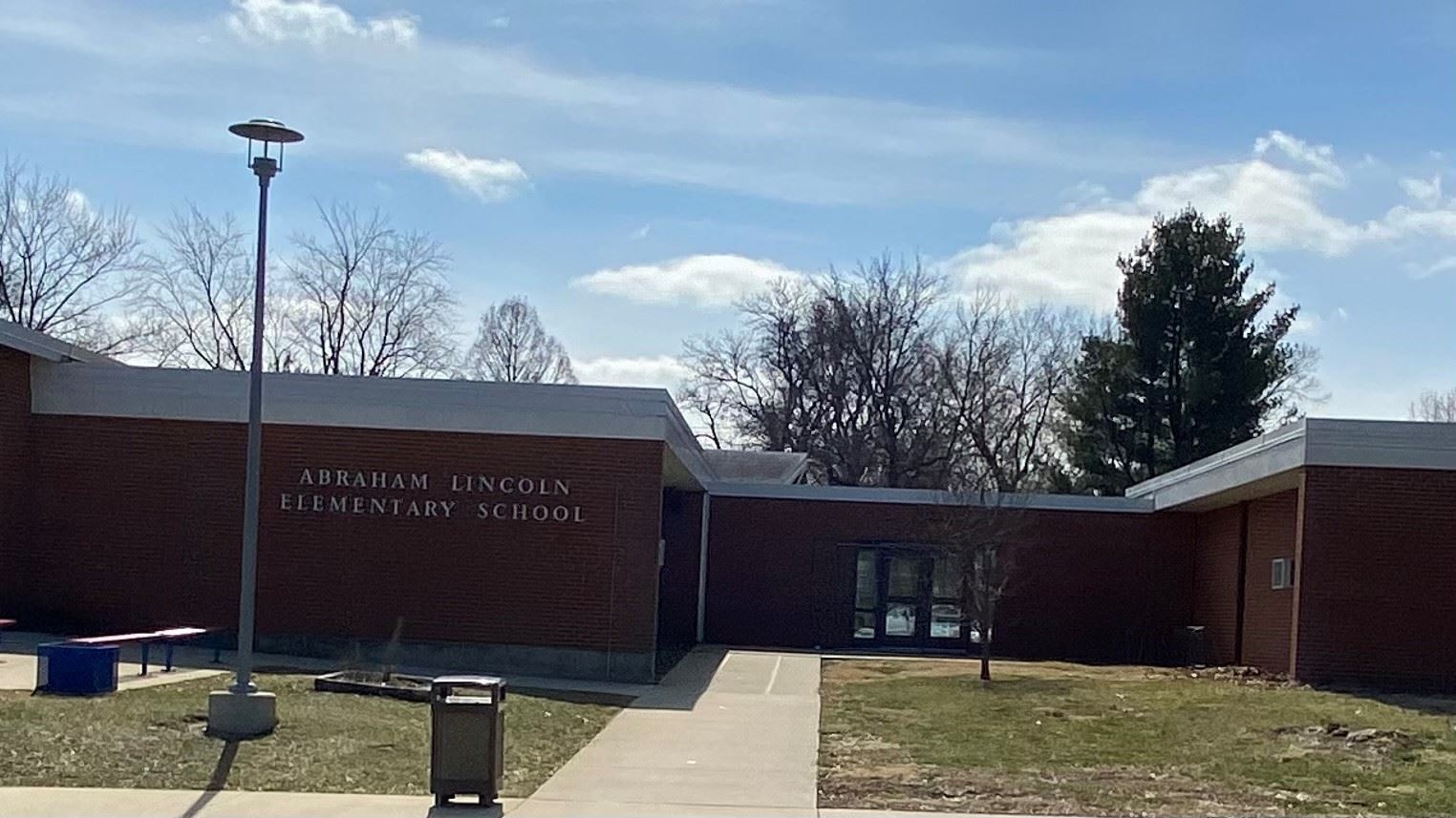 Abraham Lincoln Elementary School 