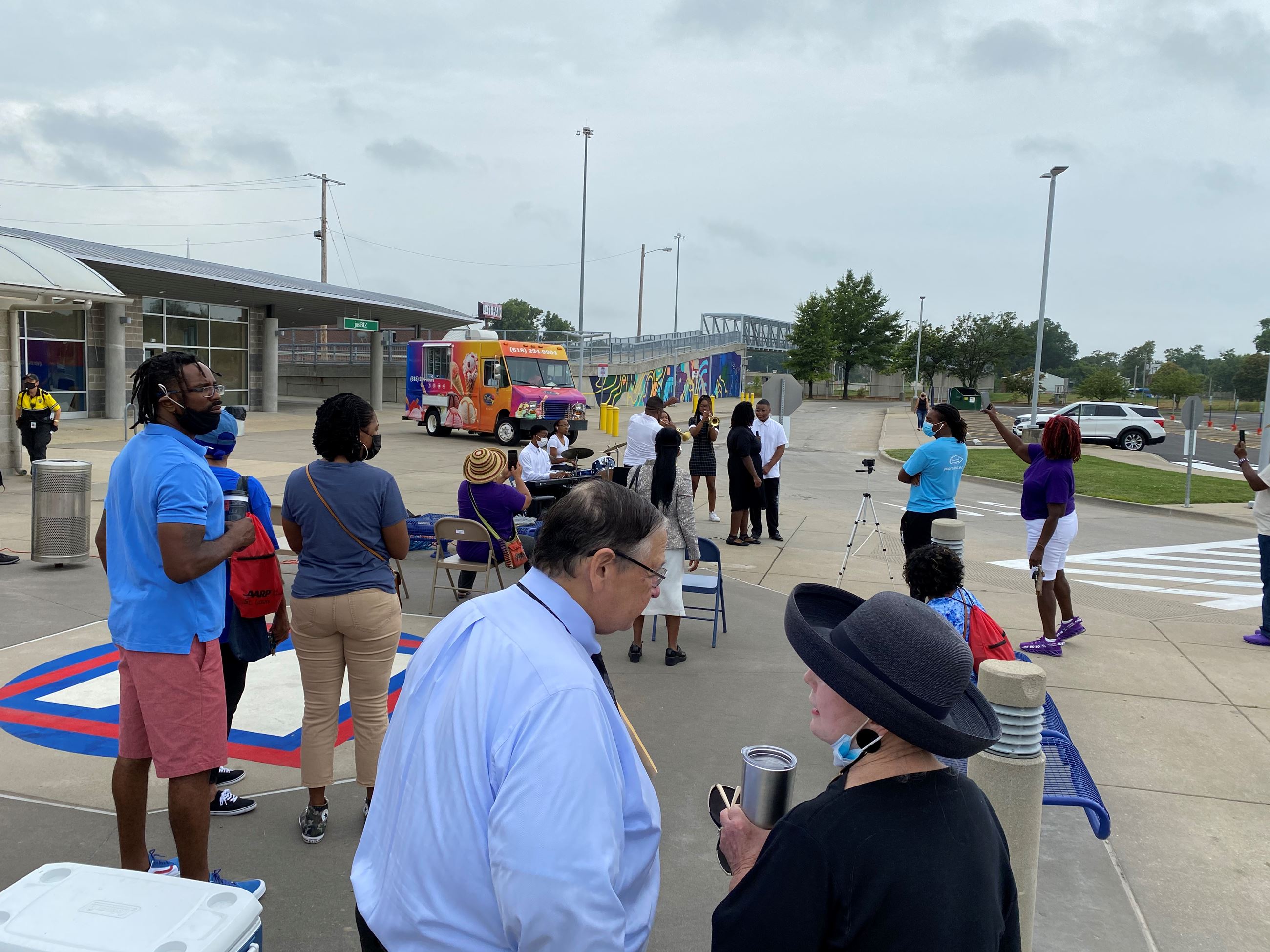 SCCTD Renewed Emerson Park MetroLink Station 